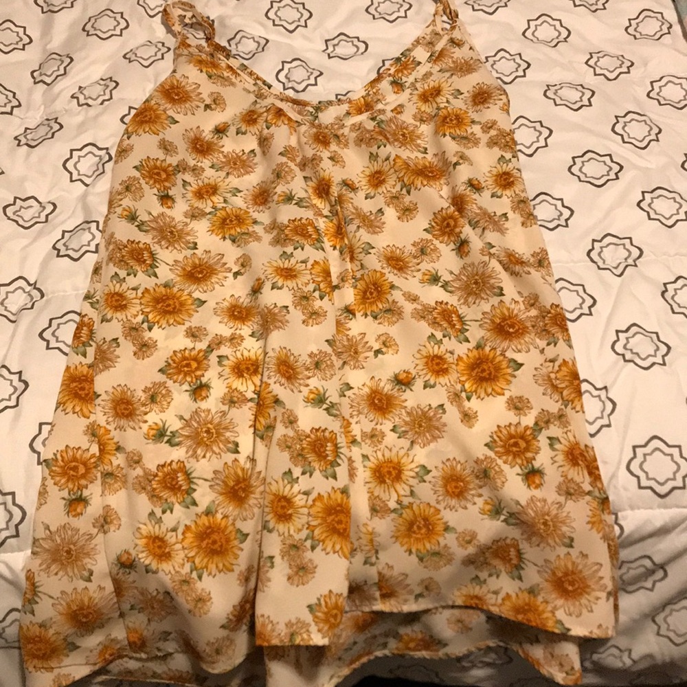 Dress - Picture 4 of 4